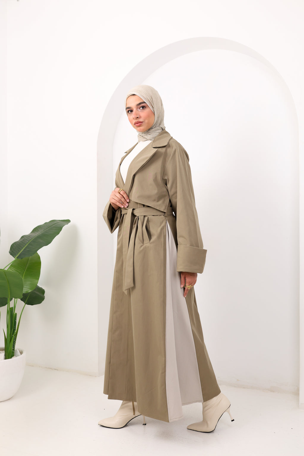 Olive of still moments