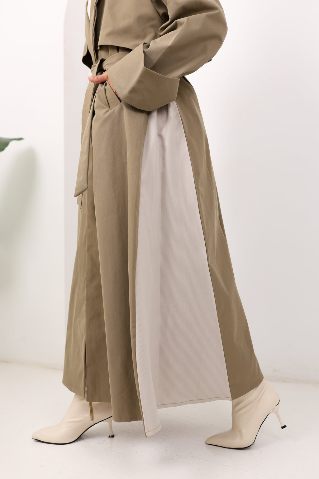 Olive of still moments