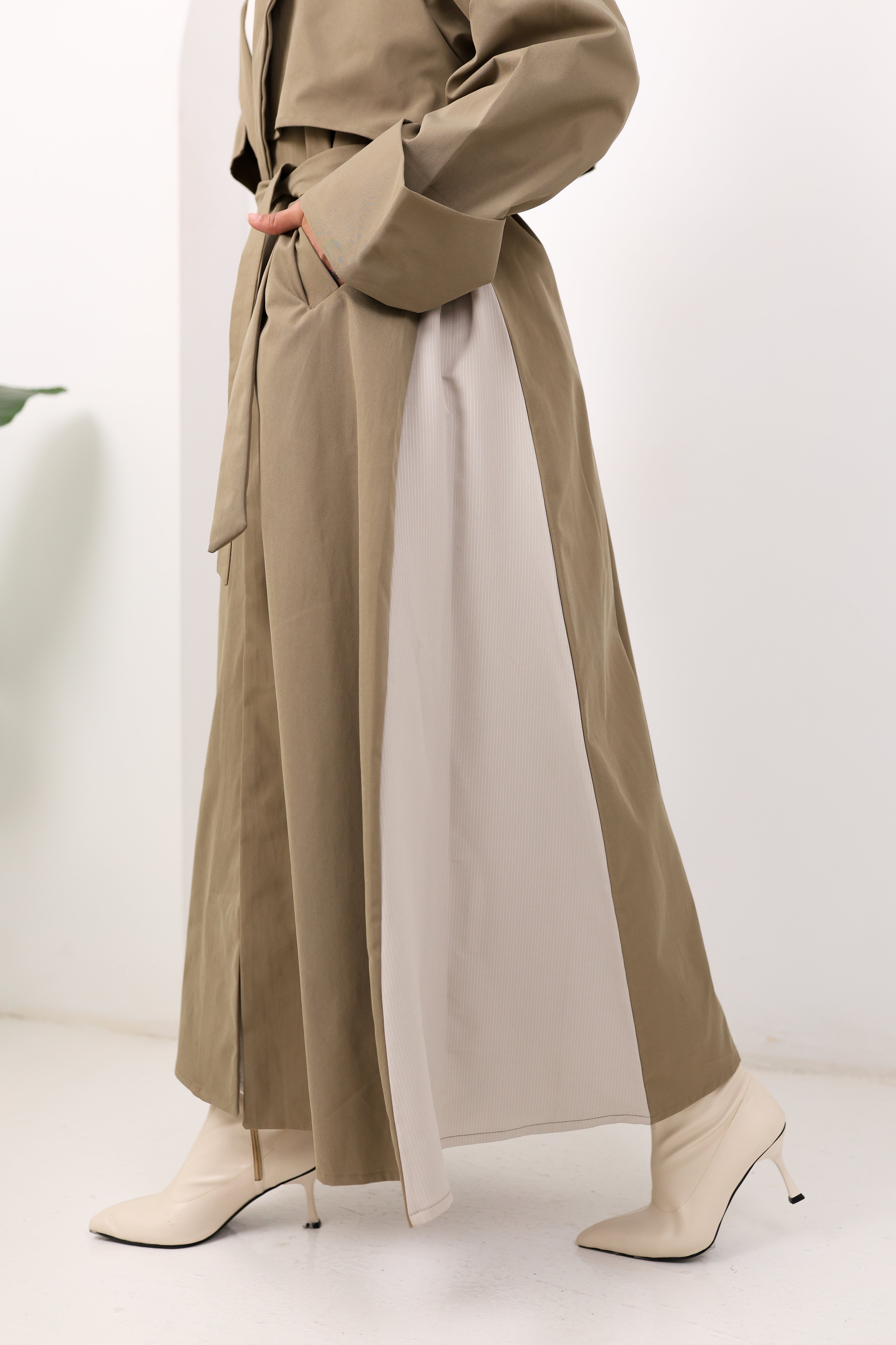 Olive of still moments